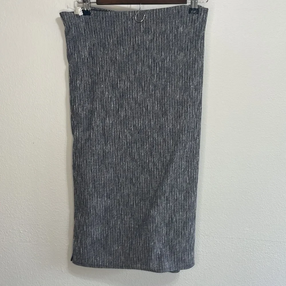 Lululemon Vinyasa Scarf
Coco Pique Black White OS MSRP$48 - Picture 6 of 10